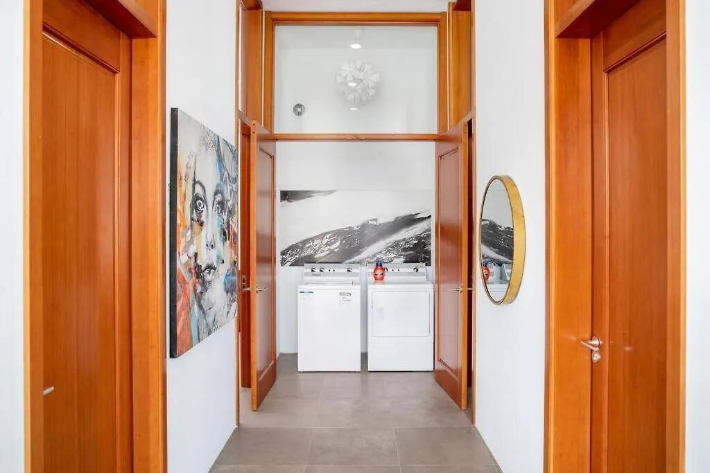 Oceanside 4 Bedroom Luxury Villa With Private Pool, 500Ft From Long Bay Beach -V10