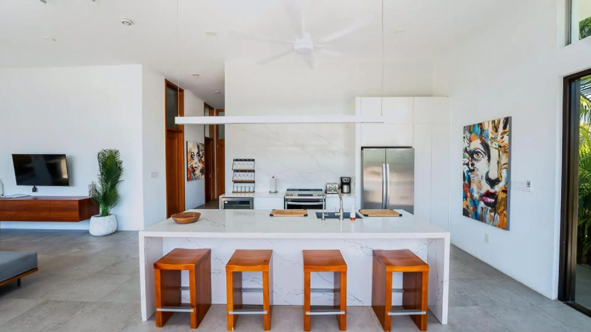 Oceanside 4 Bedroom Luxury Villa With Private Pool, 500Ft From Long Bay Beach -V10